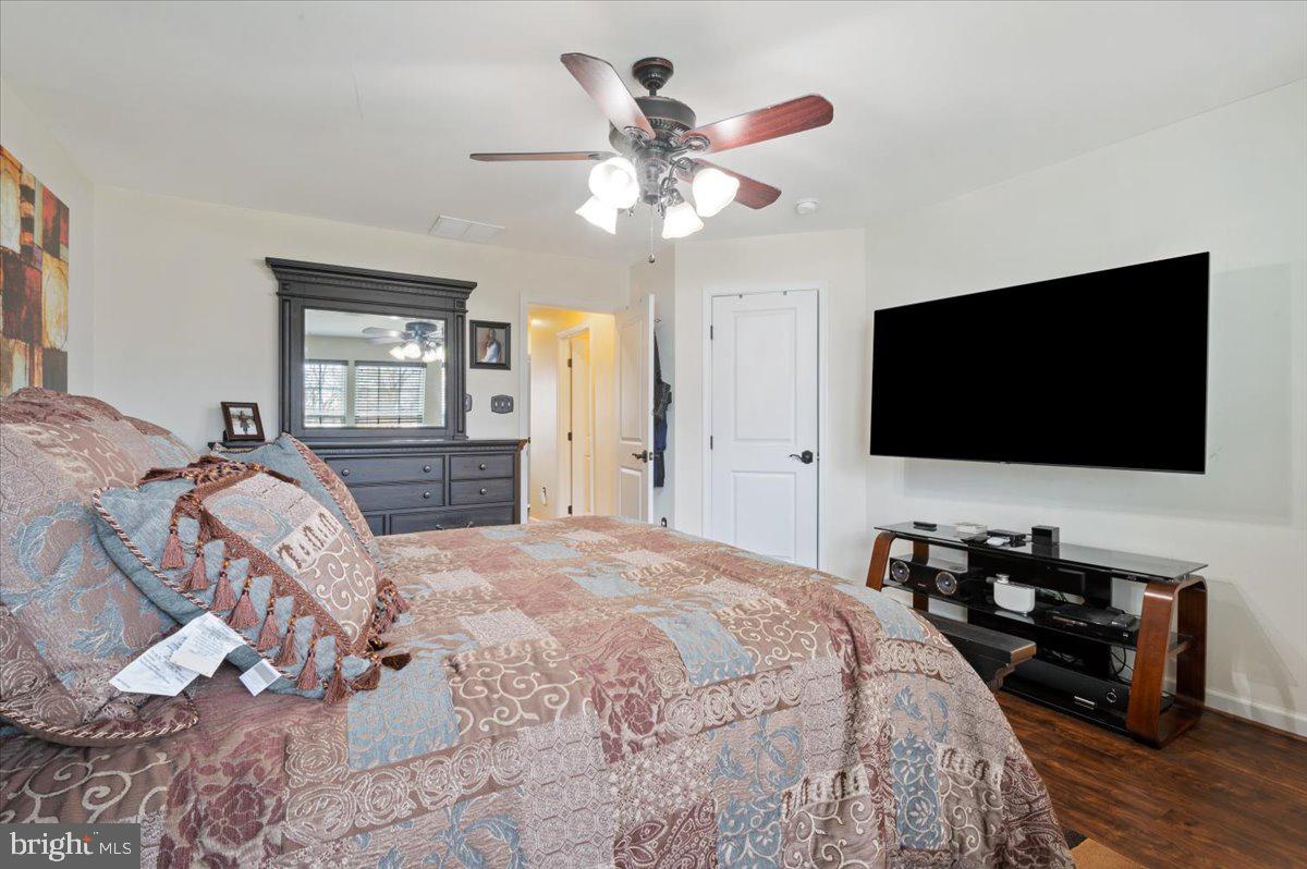 BROOKFIELD - Residential