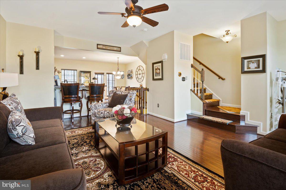 BROOKFIELD - Residential