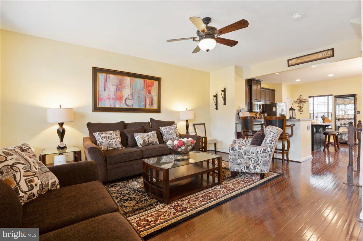 BROOKFIELD - Residential