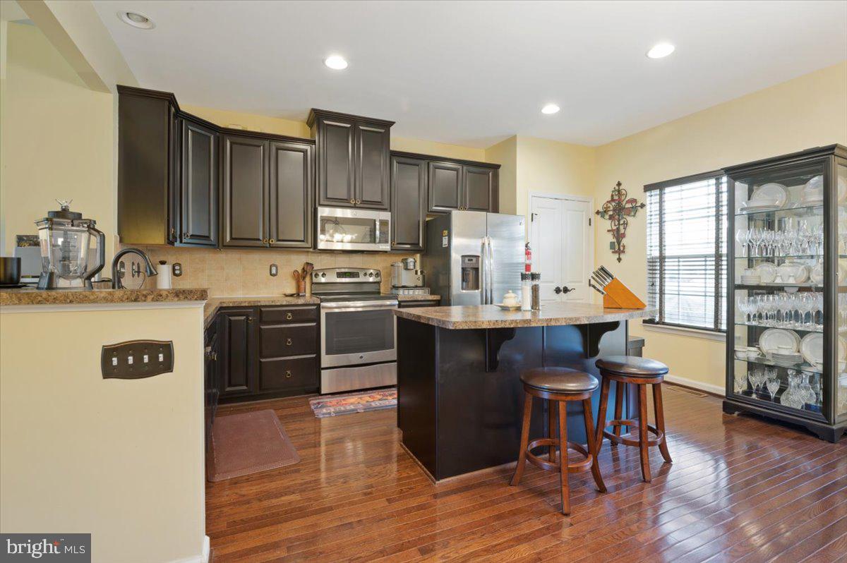 BROOKFIELD - Residential