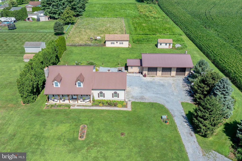 Photo of 5363 Waltersdorff Road, SPRING GROVE, PA 17362 (MLS # PAYK2086868)