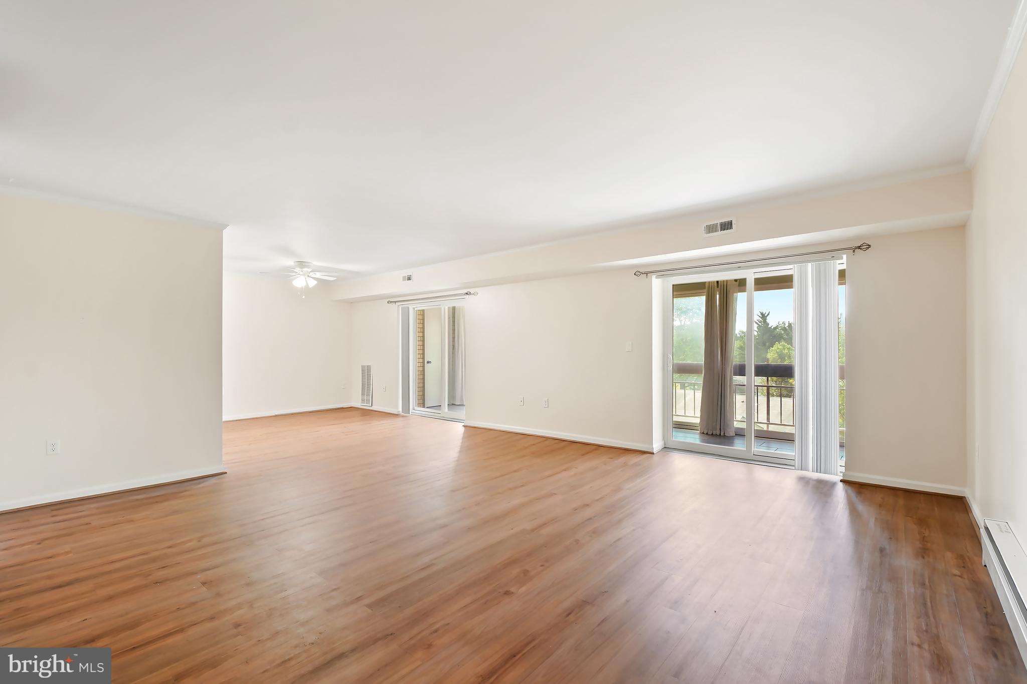 LEISURE WORLD - Residential