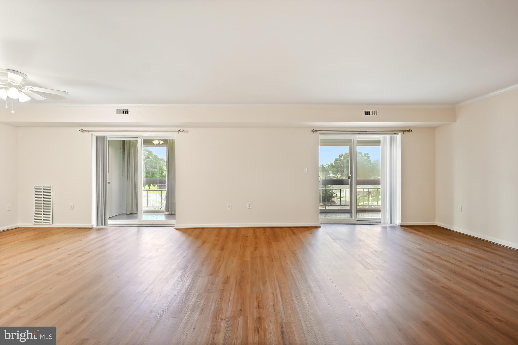LEISURE WORLD - Residential