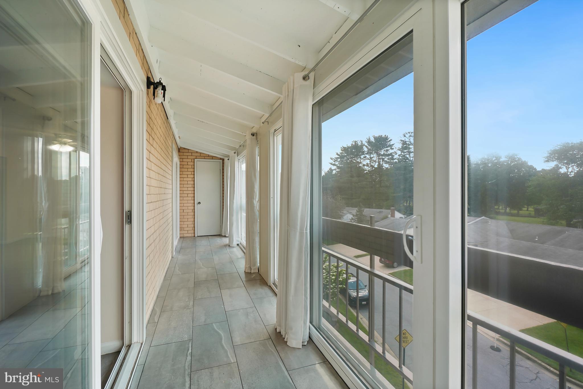 LEISURE WORLD - Residential