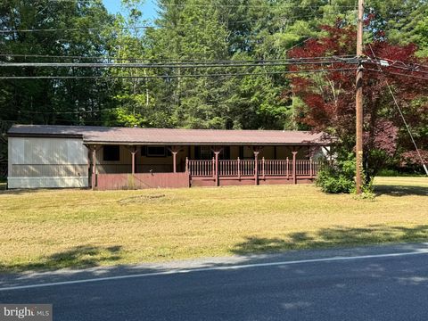 169 SCENIC DRIVE KUNKLETOWN PA 18058