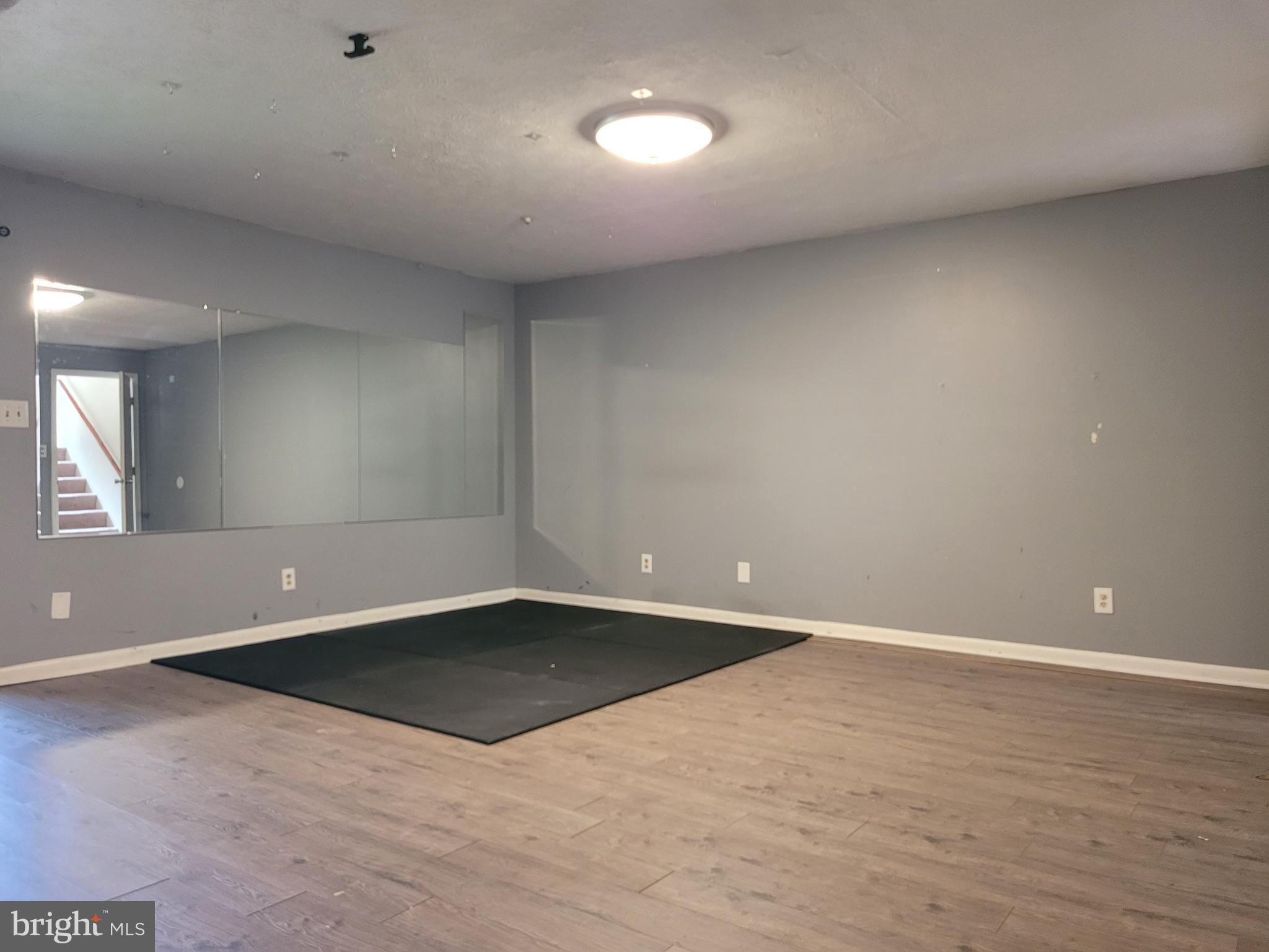 DUCK HARBOUR - Residential