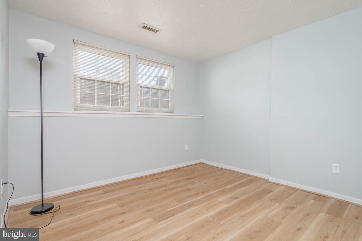 CARROLLWOOD MANOR - Residential