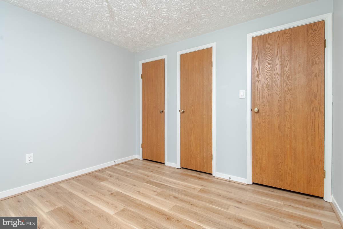 CARROLLWOOD MANOR - Residential