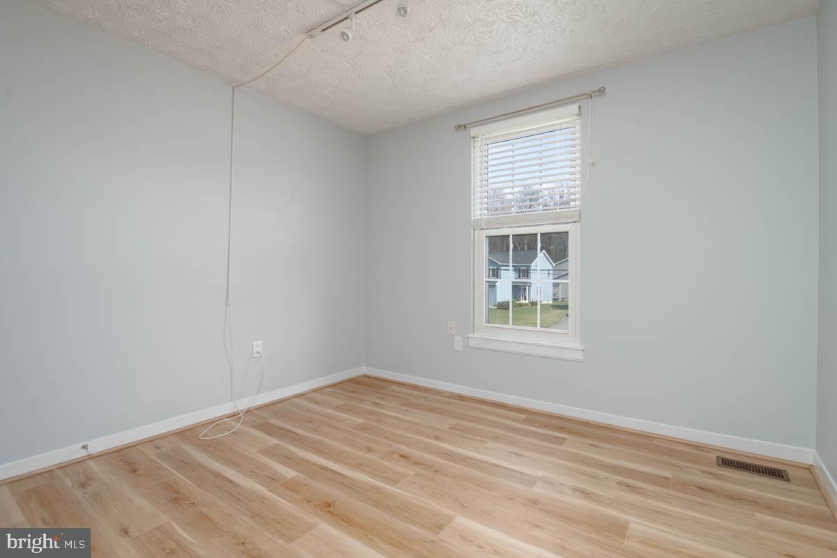 CARROLLWOOD MANOR - Residential