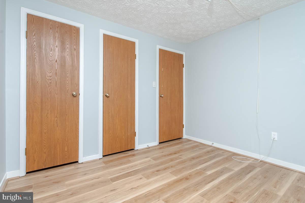 CARROLLWOOD MANOR - Residential