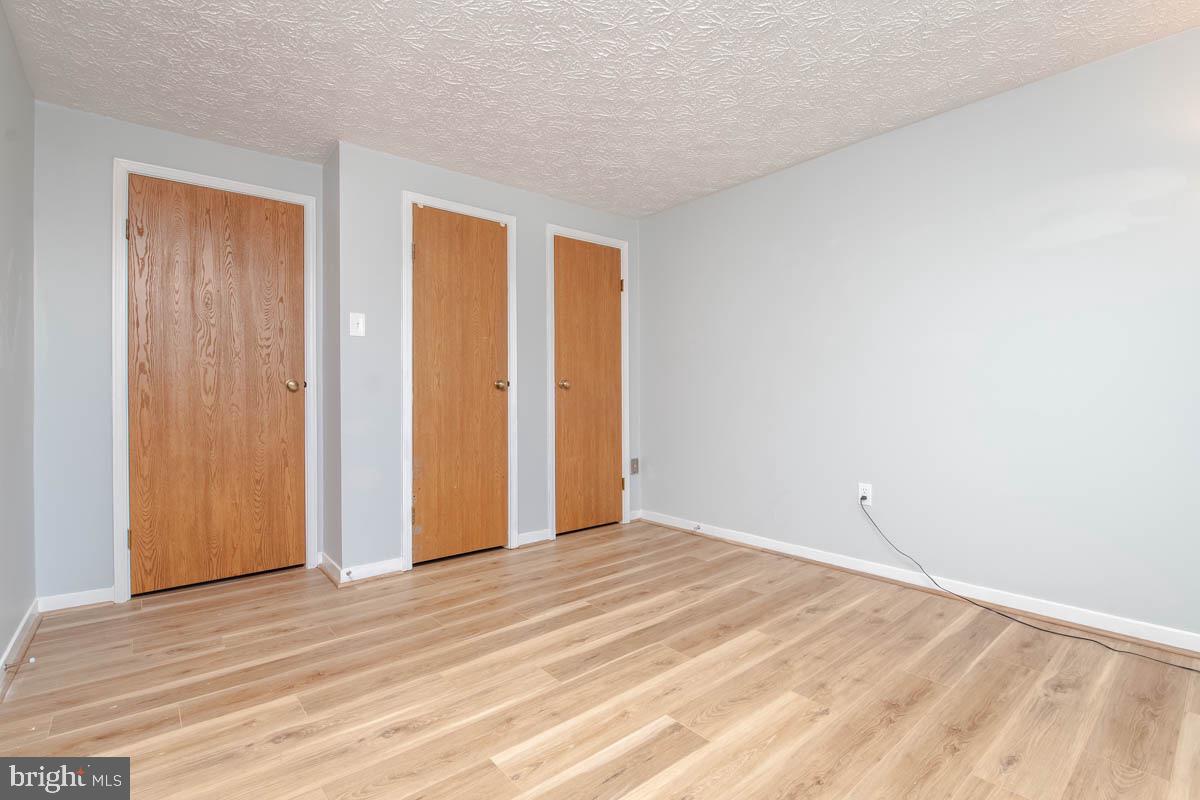 CARROLLWOOD MANOR - Residential