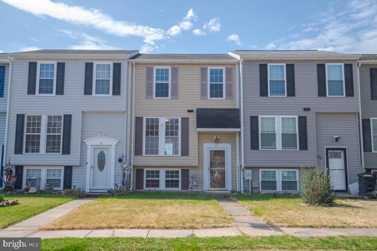 CARROLLWOOD MANOR - Residential