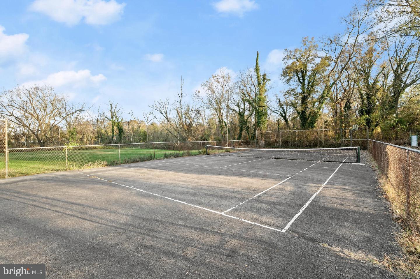 CALVERT MANOR - Residential