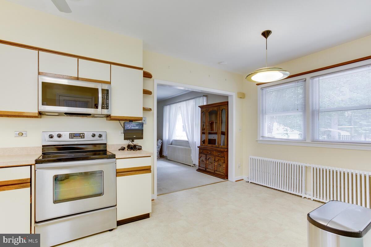 CALVERT MANOR - Residential