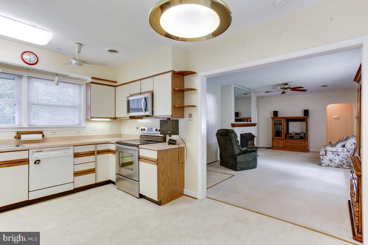 CALVERT MANOR - Residential