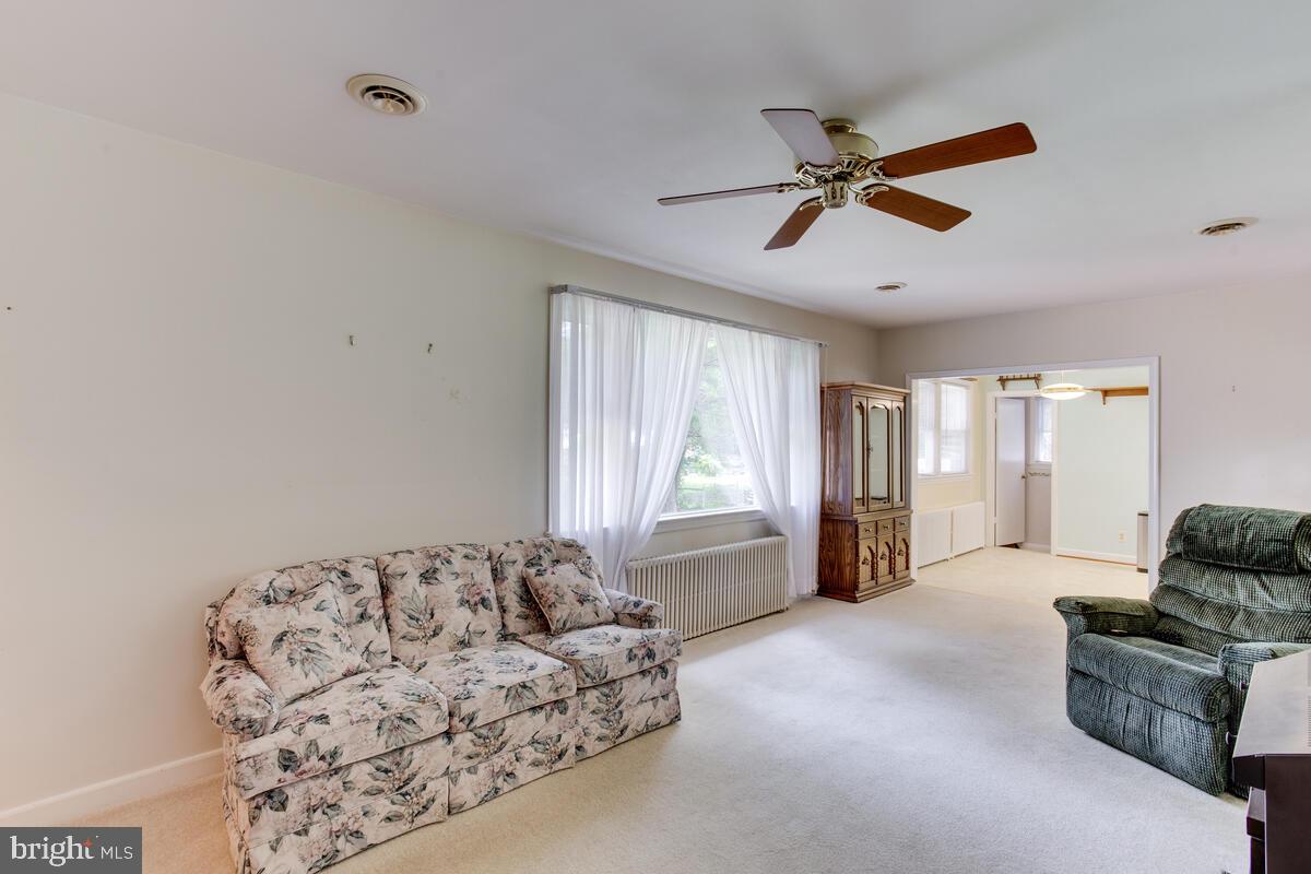 CALVERT MANOR - Residential