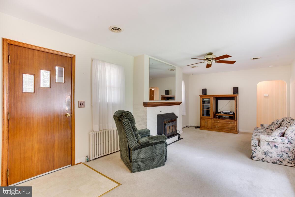 CALVERT MANOR - Residential