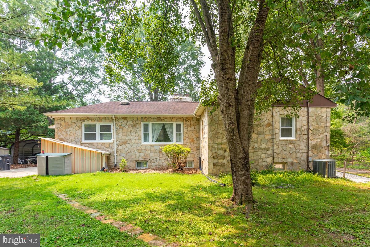 CALVERT MANOR - Residential