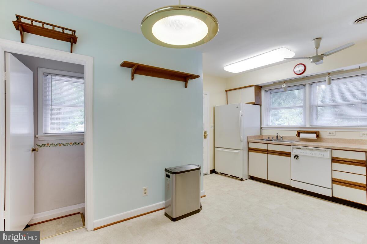 CALVERT MANOR - Residential