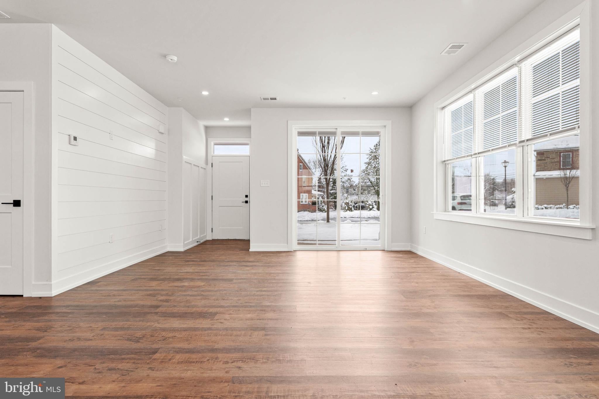 417 ISABELLE COURT 101