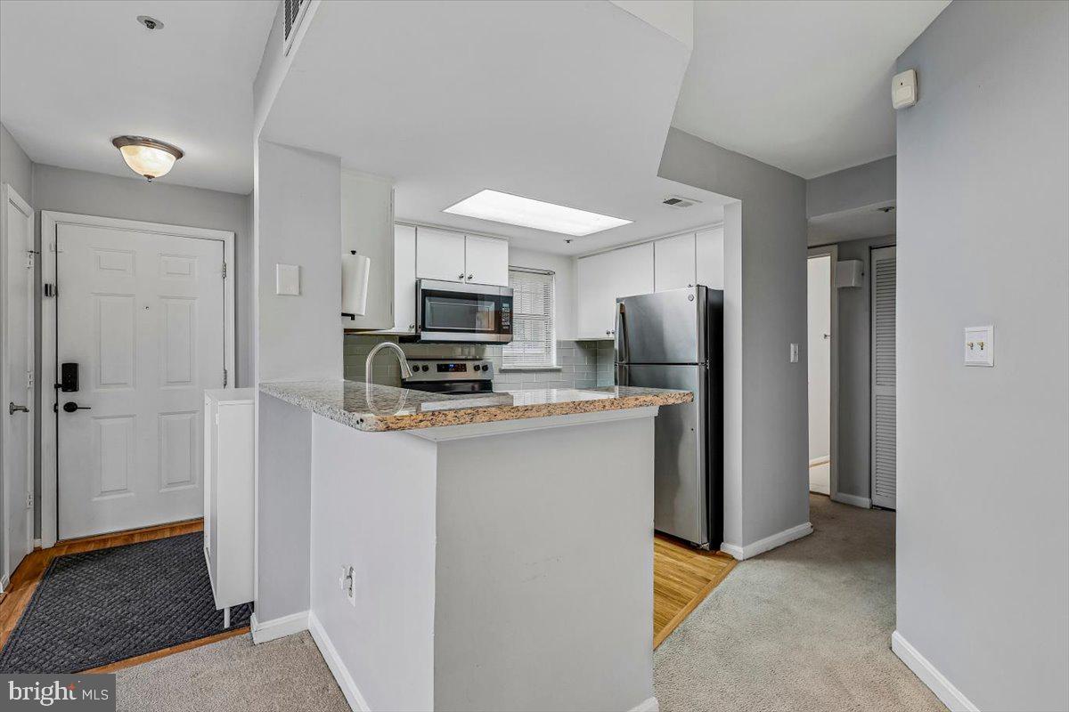 15706 EASTHAVEN COURT 804