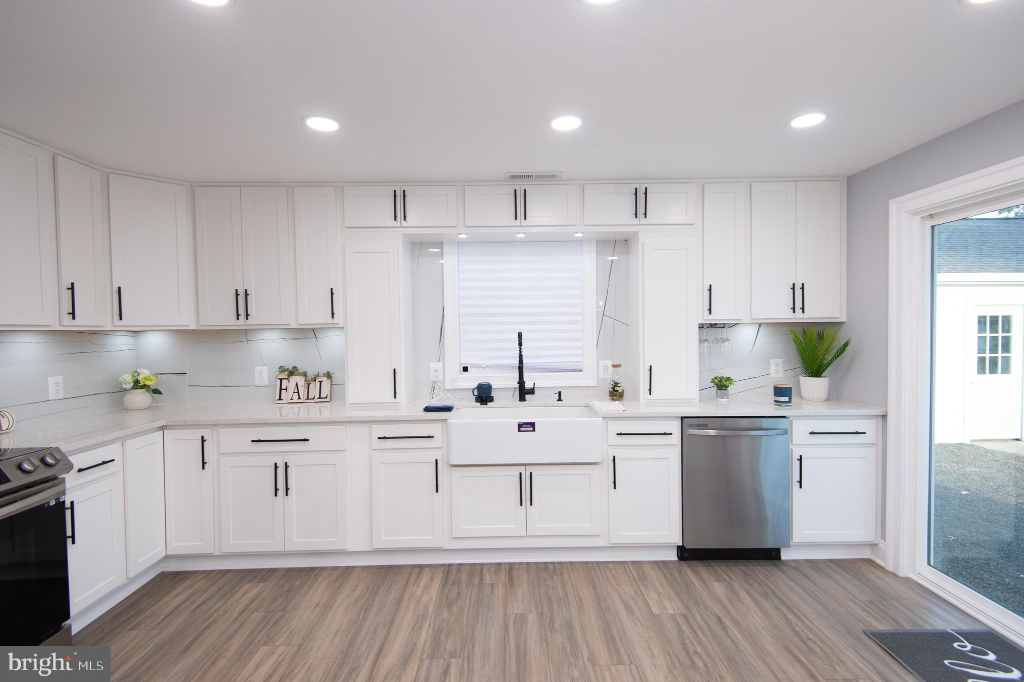 CEDAR GROVE - Residential