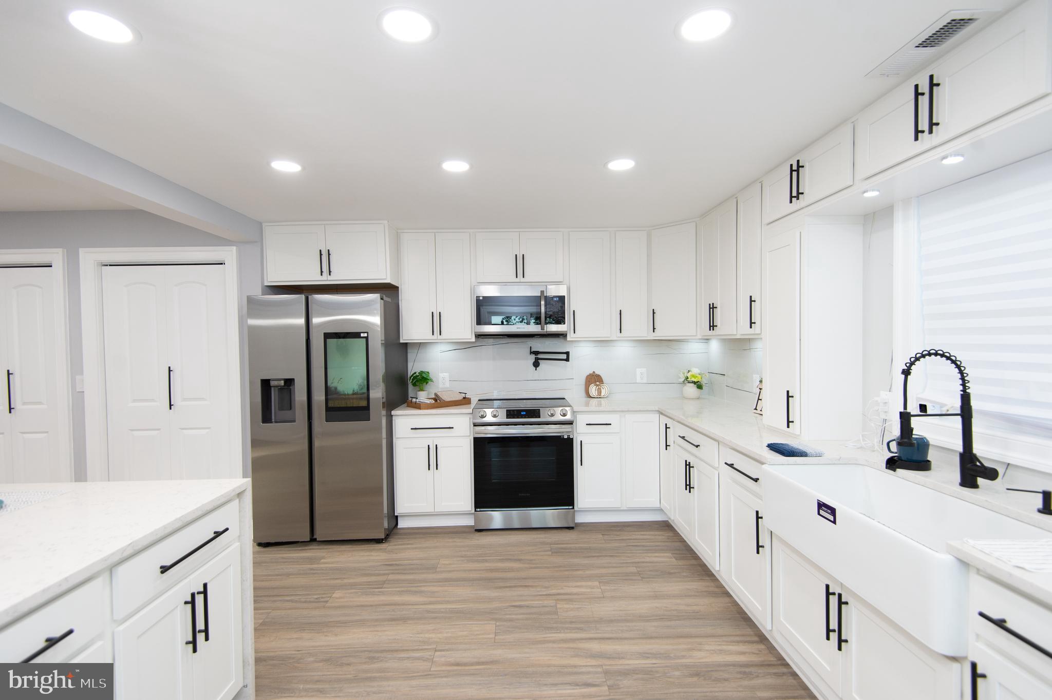 CEDAR GROVE - Residential