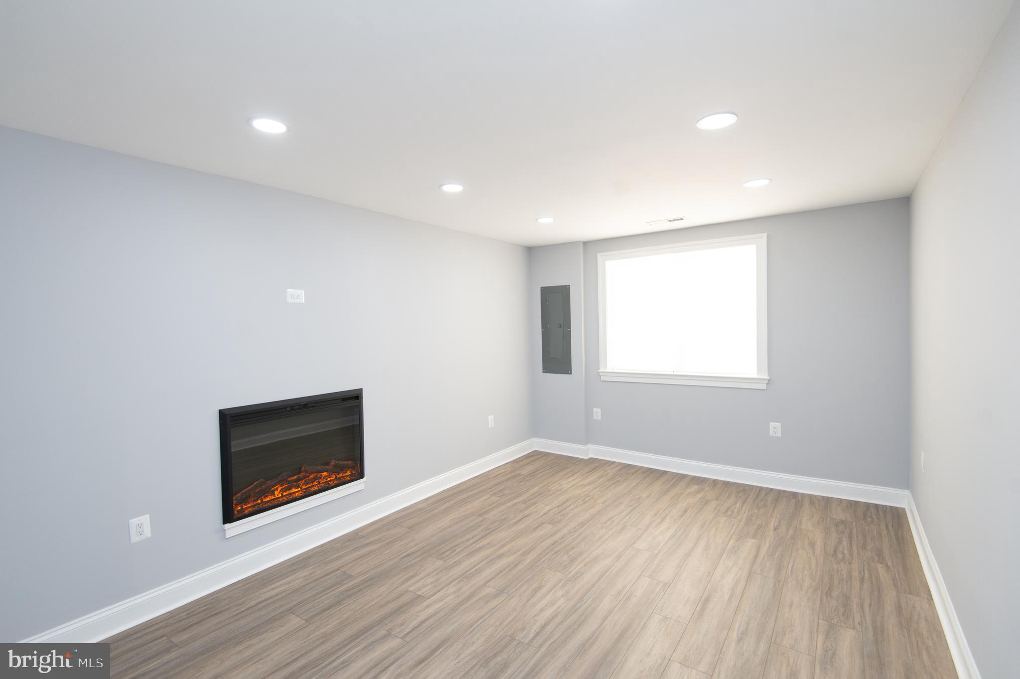 CEDAR GROVE - Residential