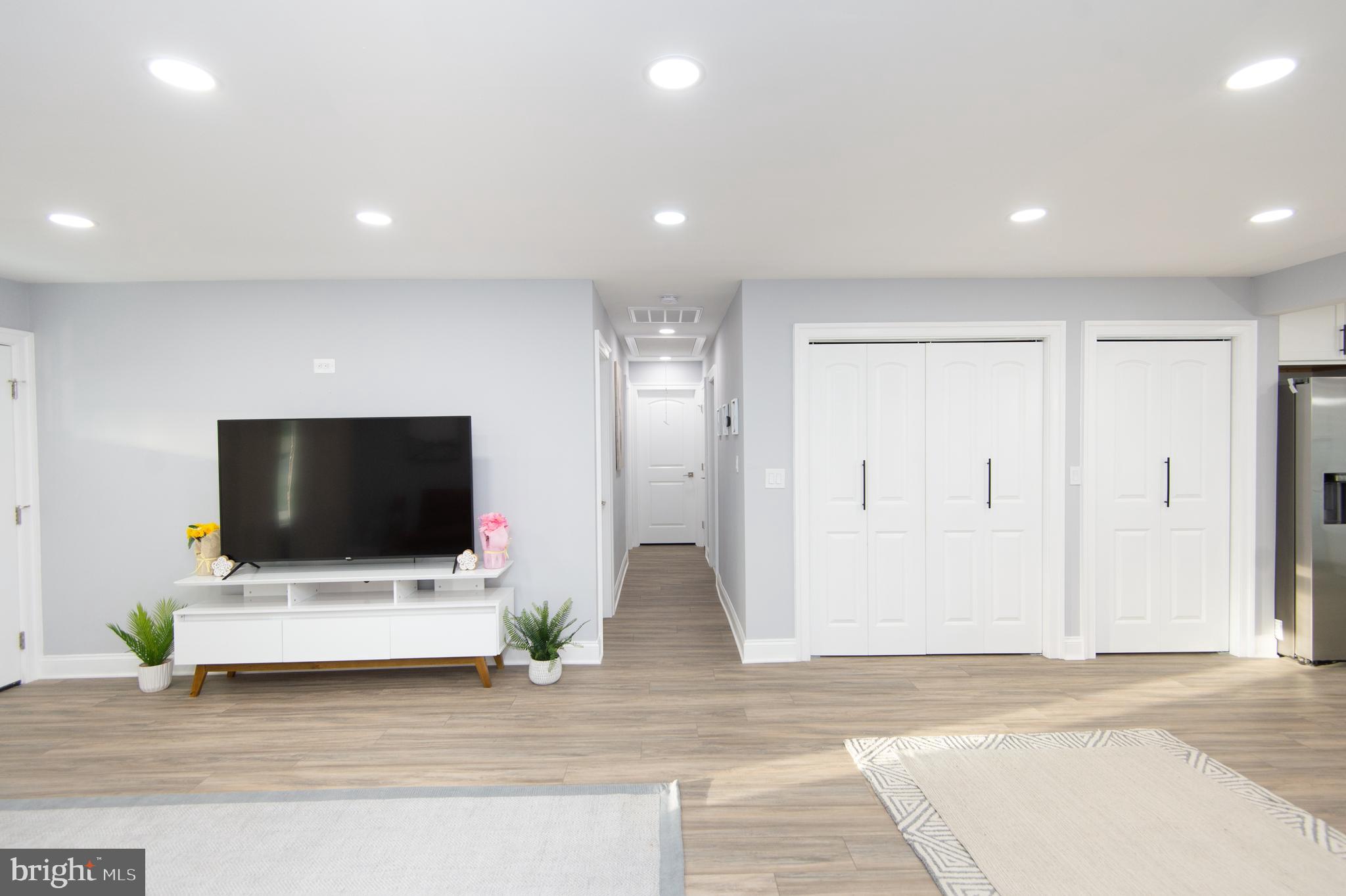 CEDAR GROVE - Residential