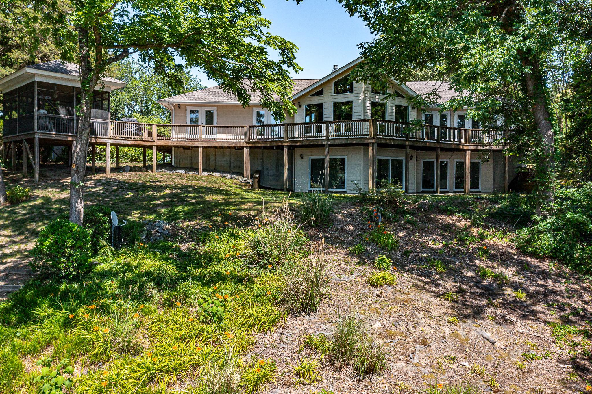 577 MELROSE ROAD
