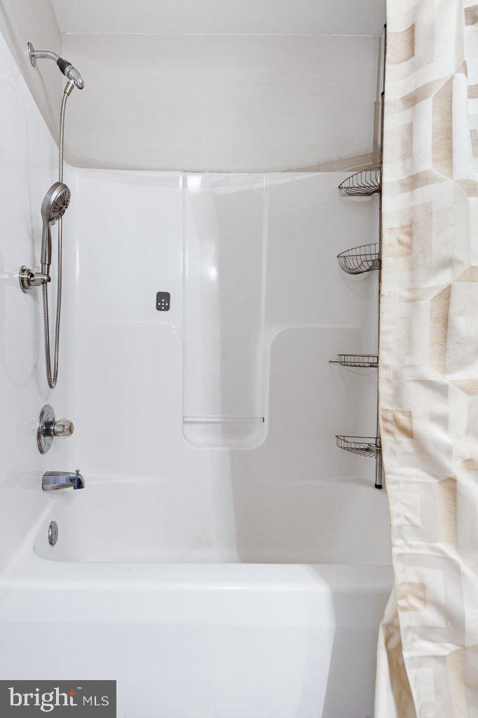 BRADFORD RUN - Residential