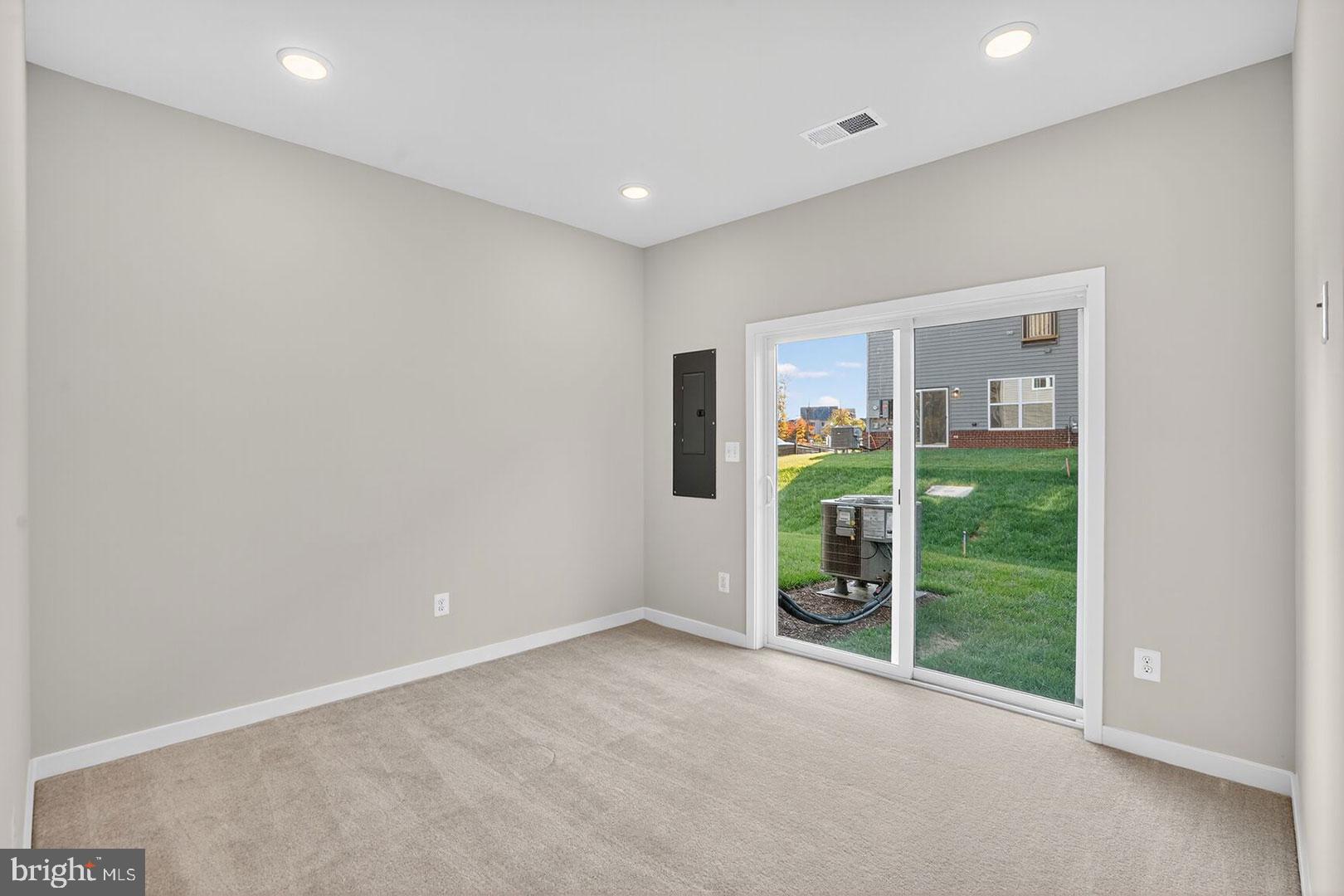 BRAMBLETON - Residential