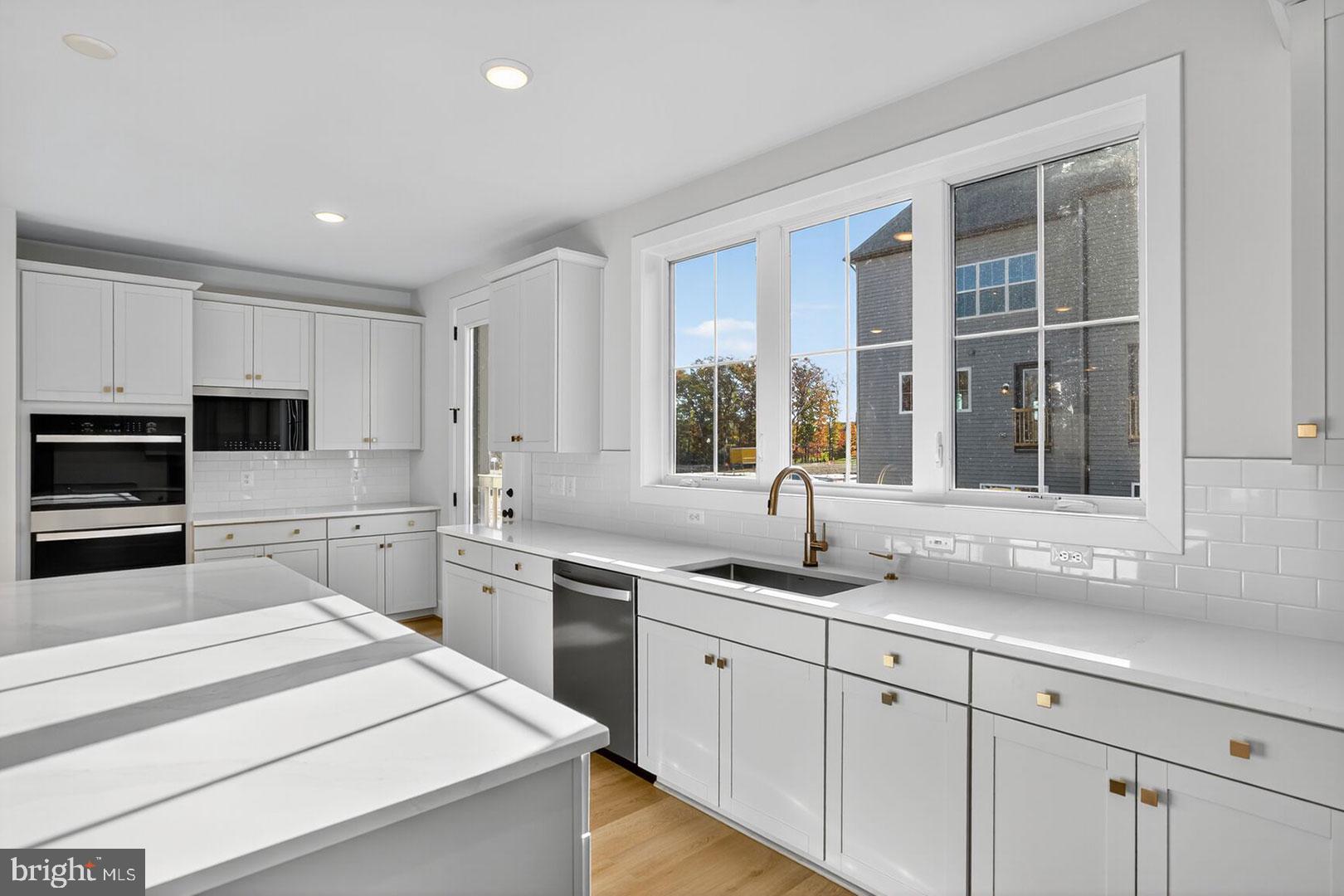 BRAMBLETON - Residential