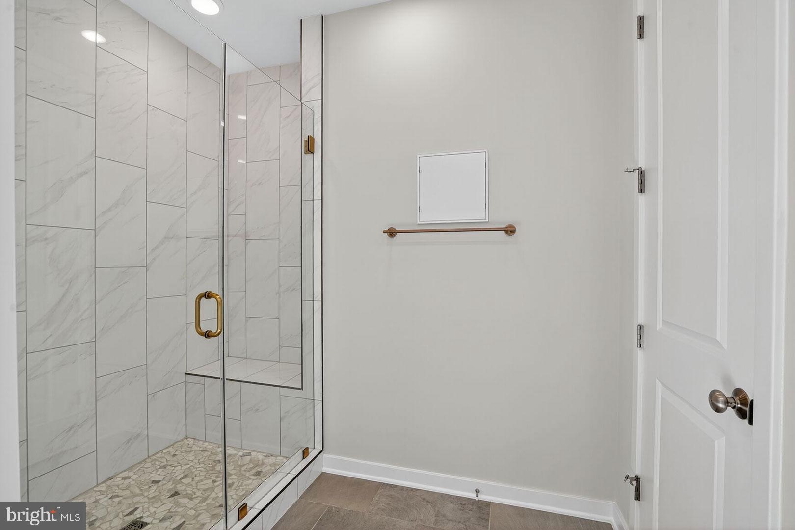 BRAMBLETON - Residential