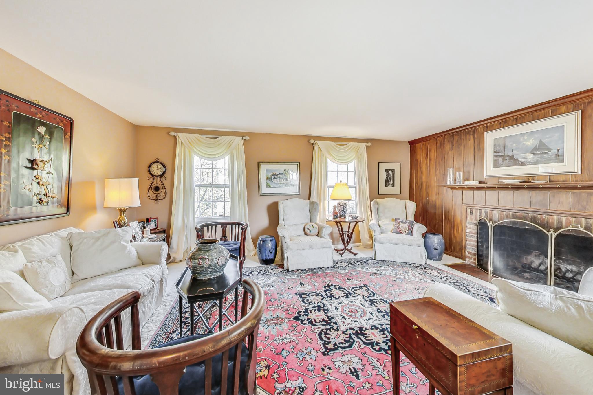 ROCKVILLE OUTSIDE - Residential