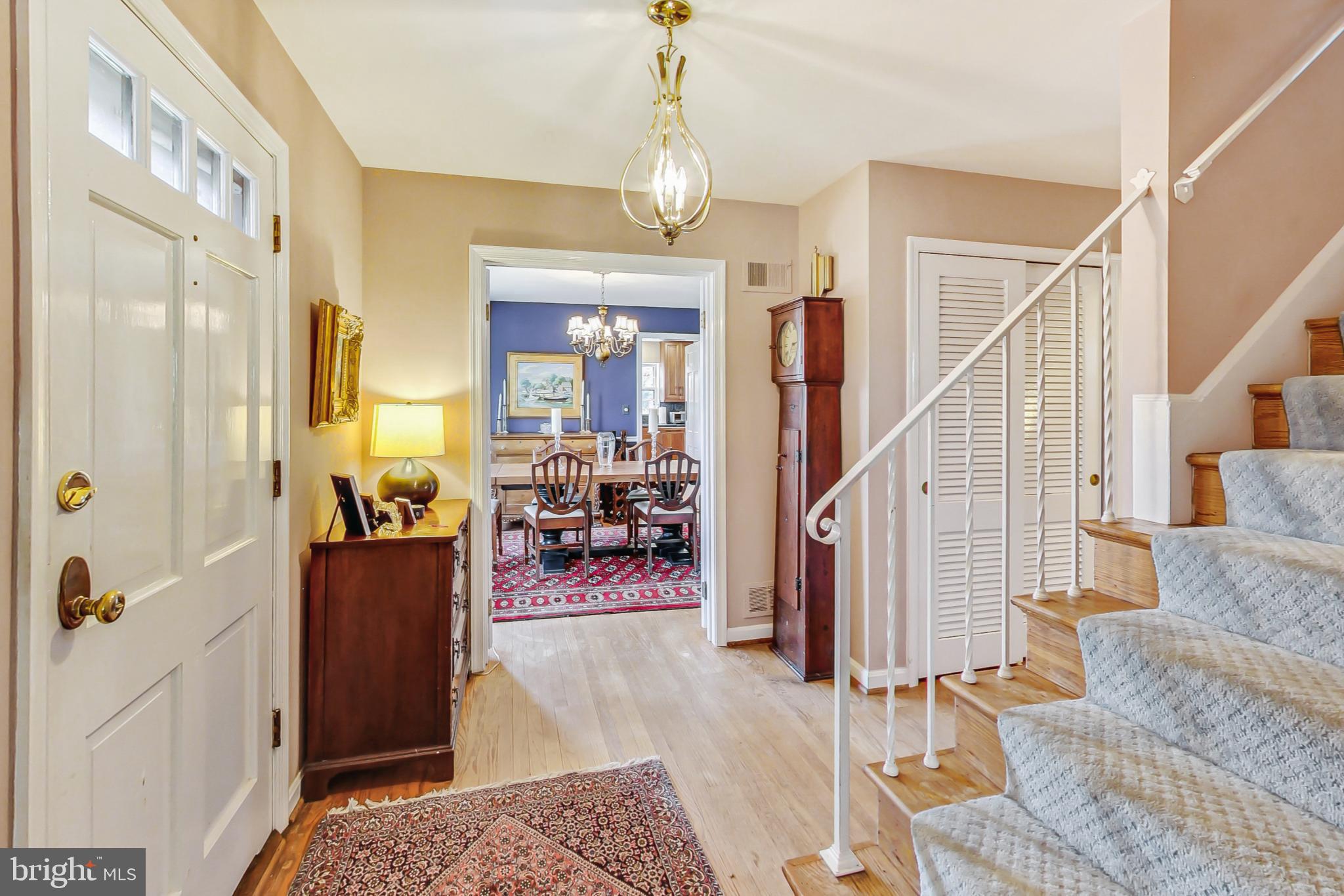 ROCKVILLE OUTSIDE - Residential