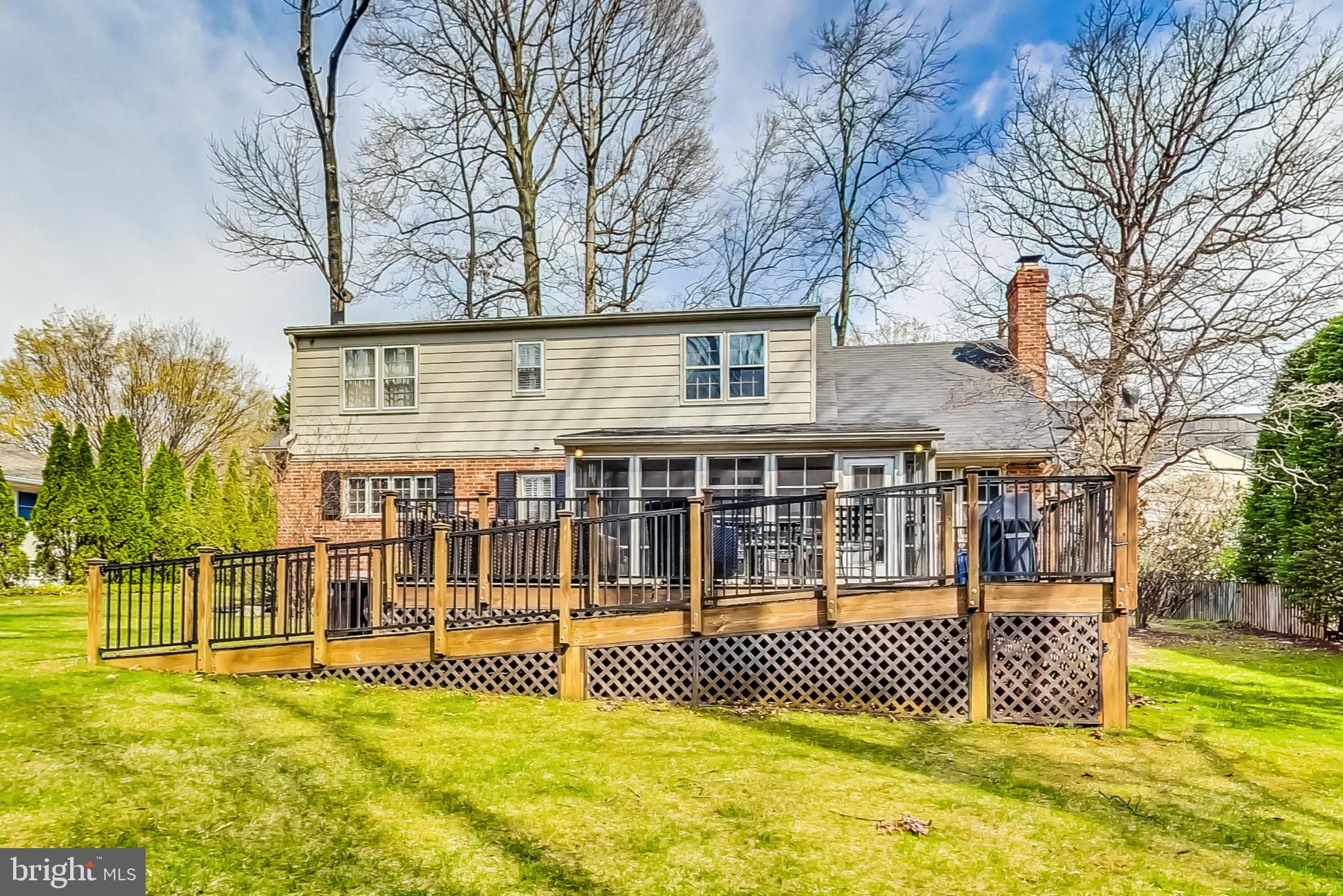 ROCKVILLE OUTSIDE - Residential