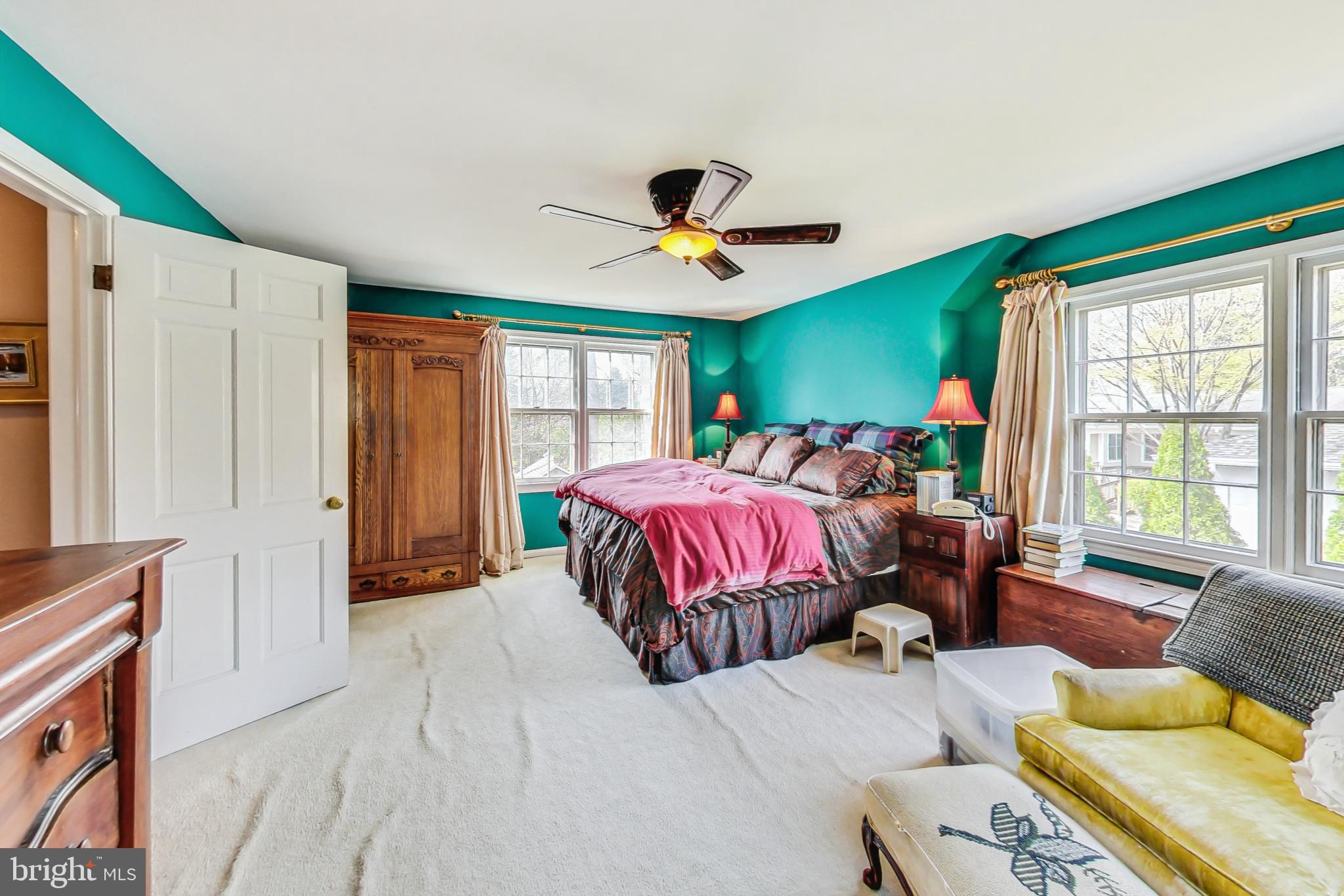 ROCKVILLE OUTSIDE - Residential