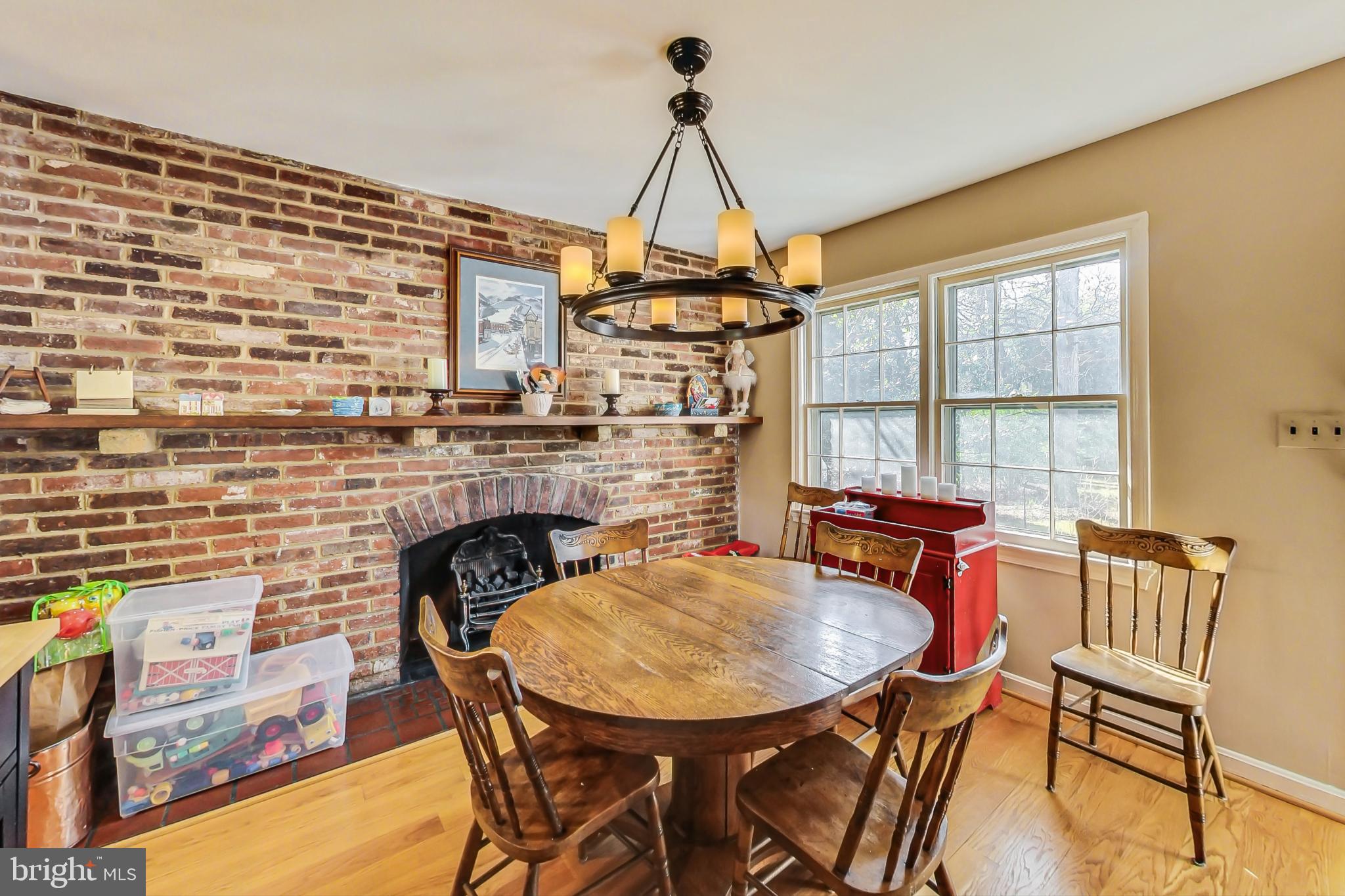 ROCKVILLE OUTSIDE - Residential