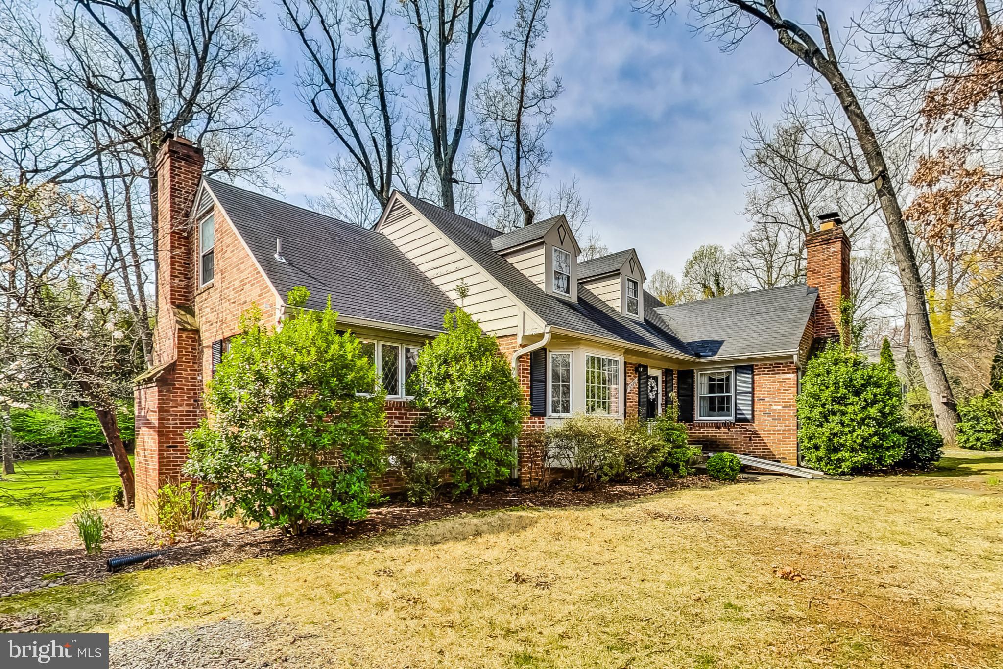 ROCKVILLE OUTSIDE - Residential