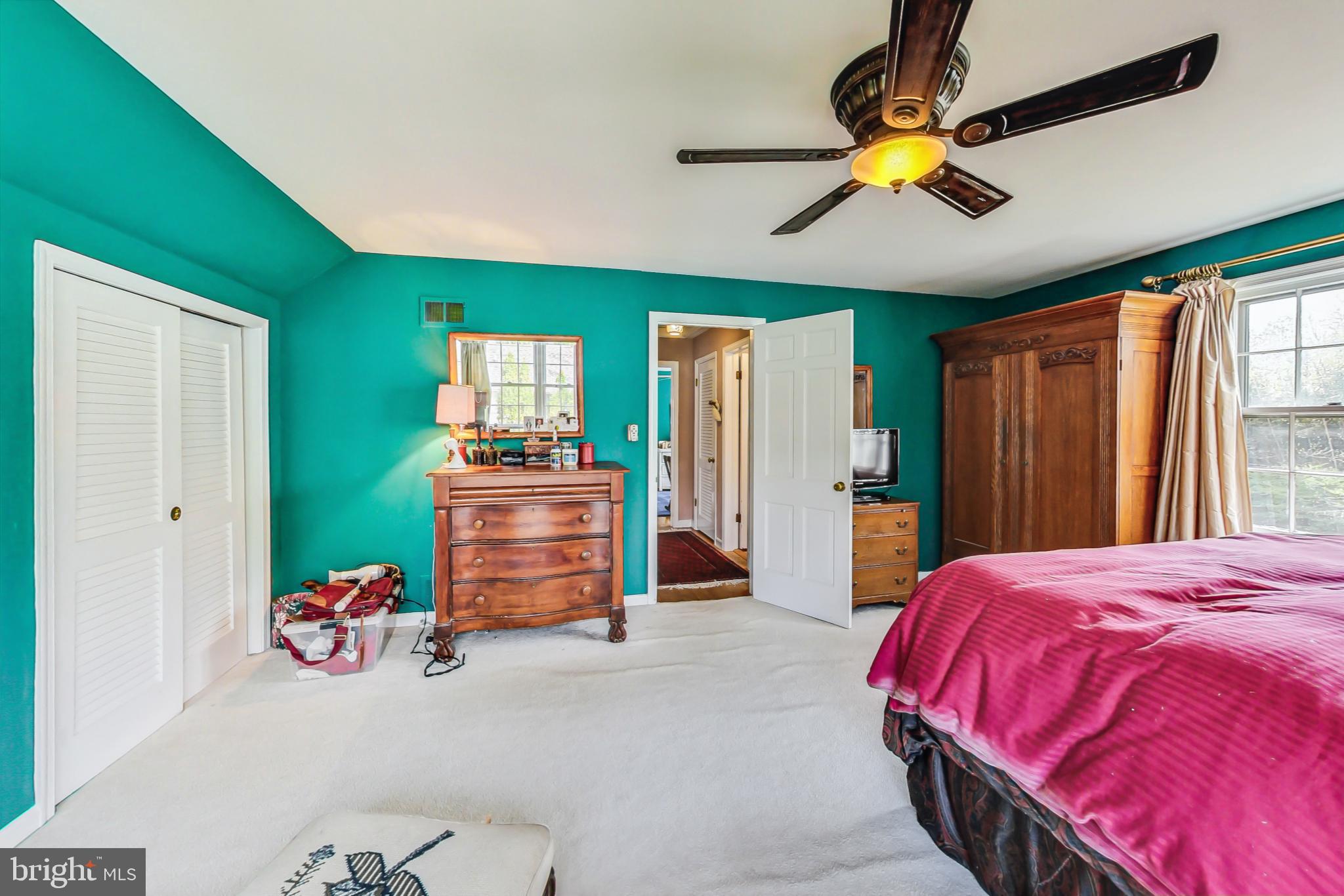 ROCKVILLE OUTSIDE - Residential