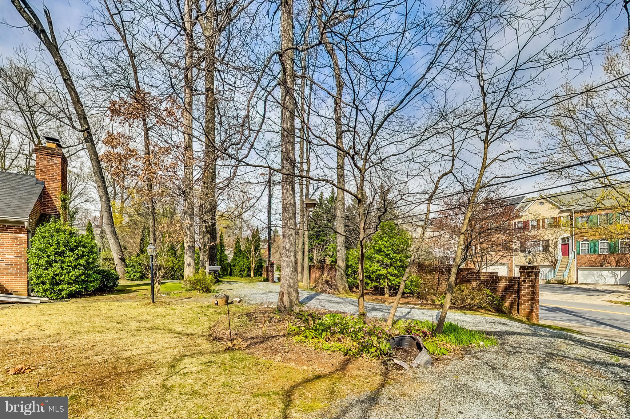 ROCKVILLE OUTSIDE - Residential