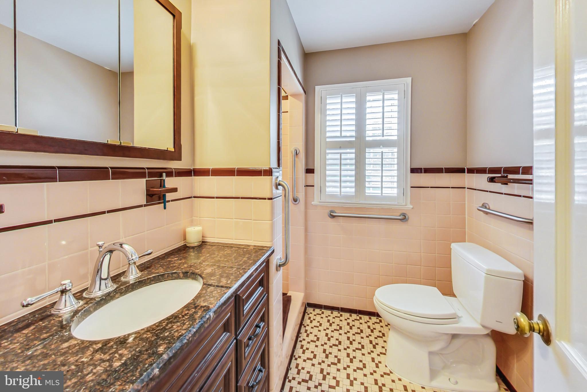 ROCKVILLE OUTSIDE - Residential