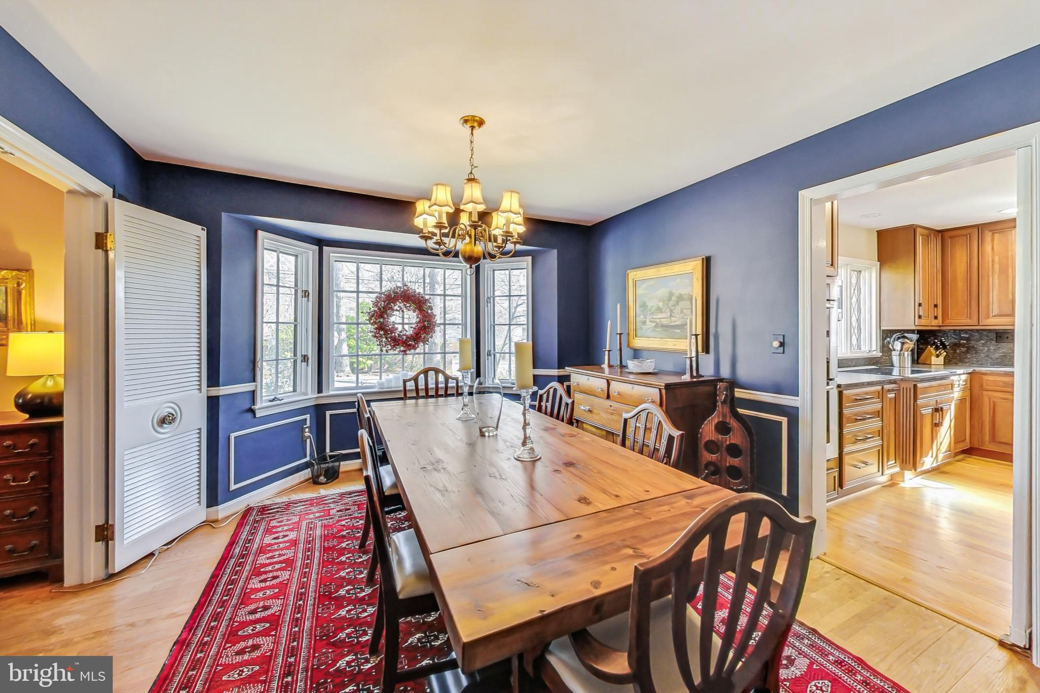 ROCKVILLE OUTSIDE - Residential