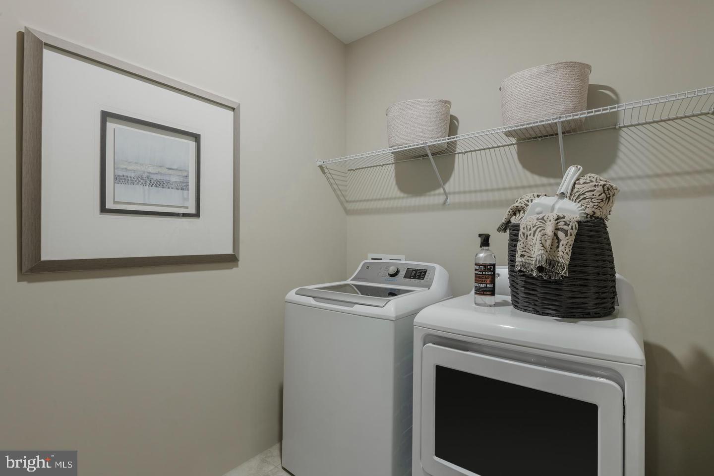 POTOMAC TOWN CENTER - Residential