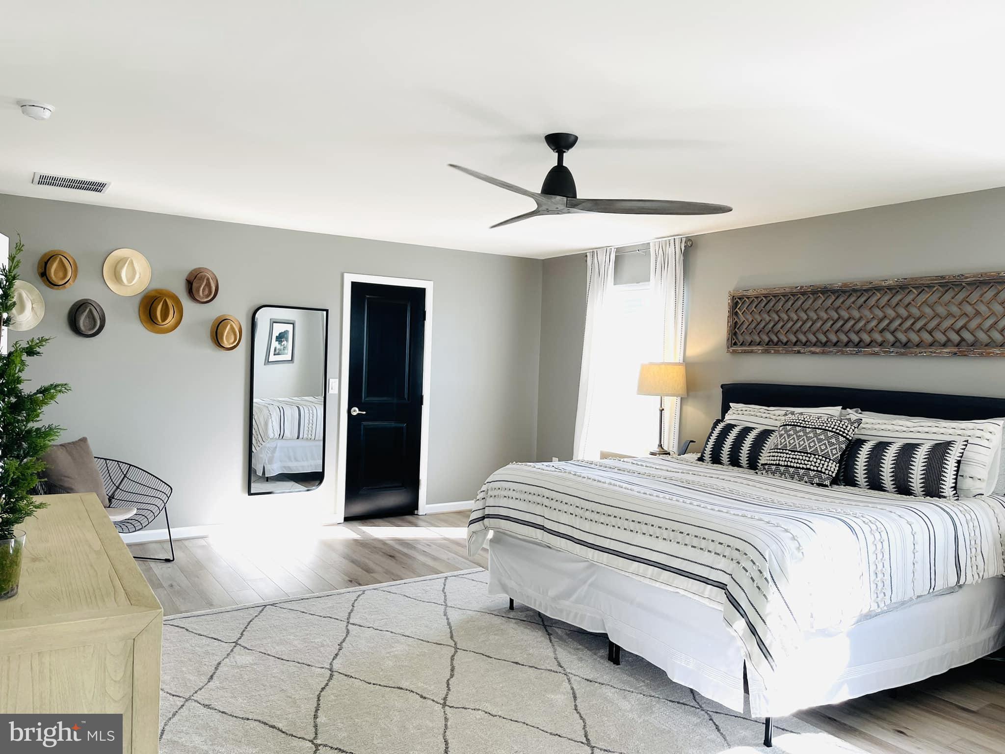 POTOMAC TOWN CENTER - Residential