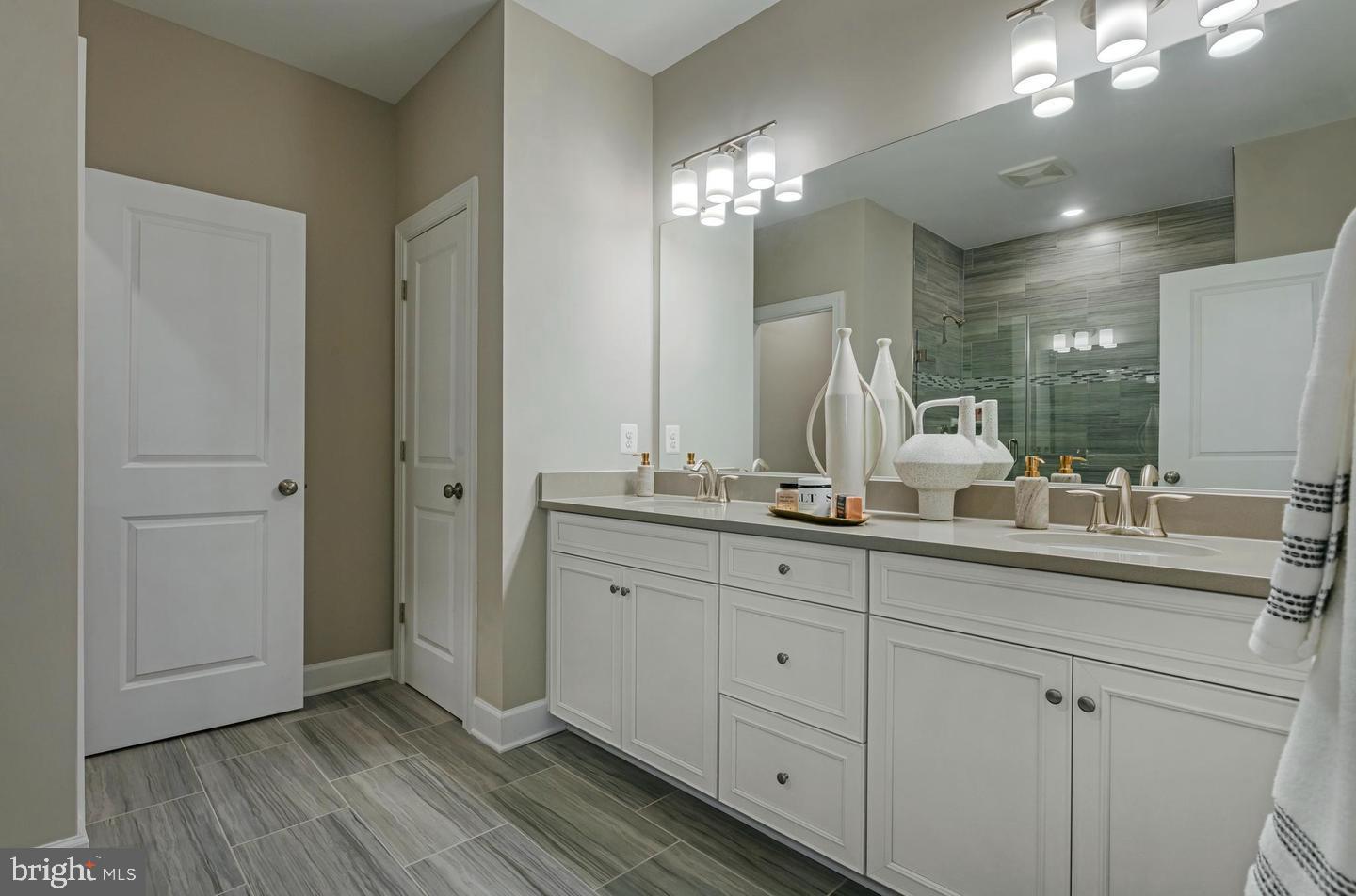 POTOMAC TOWN CENTER - Residential