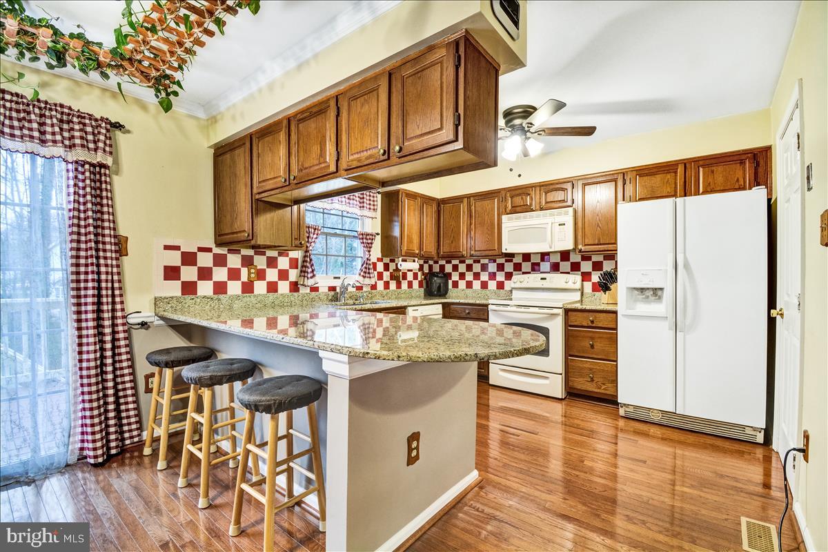 WHITE OAK - Residential