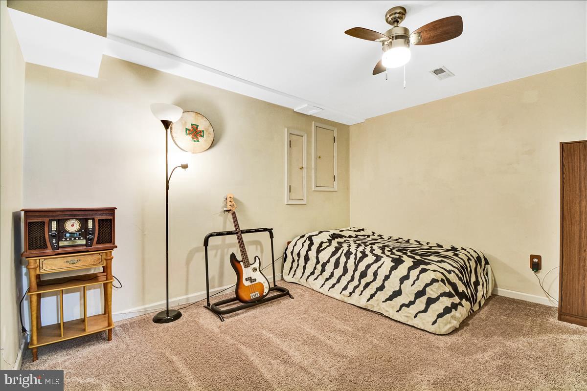 WHITE OAK - Residential