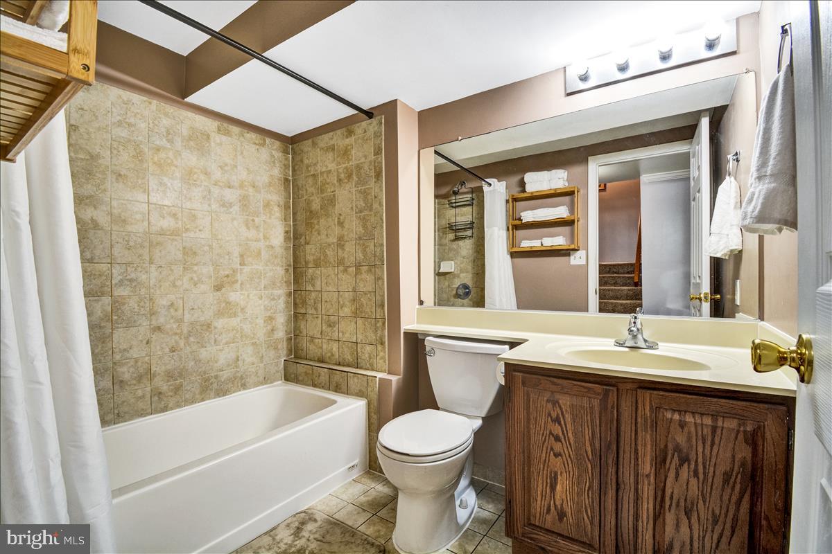 WHITE OAK - Residential